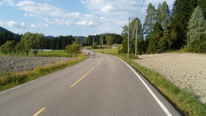 Mange lange fine strekk i Maridalen. Et popuært sted for syklister ute på treningstur.